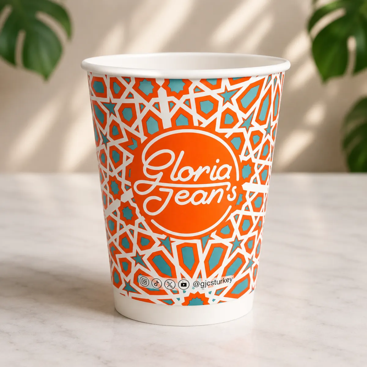 Gloria Jean’s markasına özel baskılı karton bardak